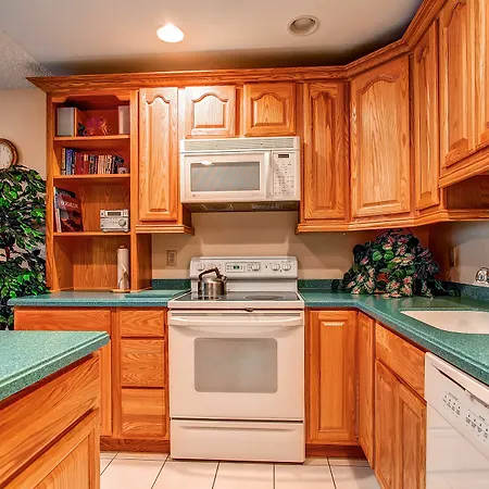 Tannenbaum Condominiums By Ski Country Resorts